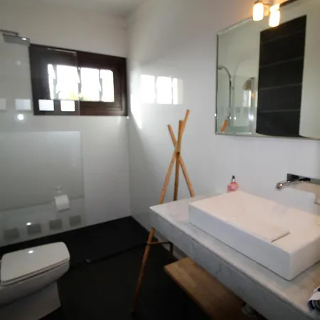 Alquiler De Espaciosa Casa En Privilegiada Zona Residencial Cercana A Roses Y Empuriabrava - Es-366-2 * Pau