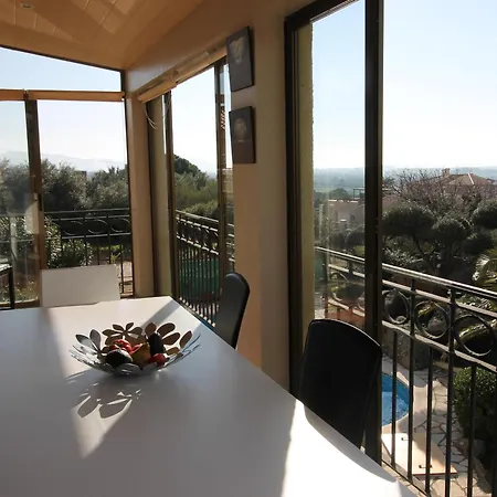 Alquiler De Espaciosa Casa En Privilegiada Zona Residencial Cercana A Roses Y Empuriabrava - Es-366-2