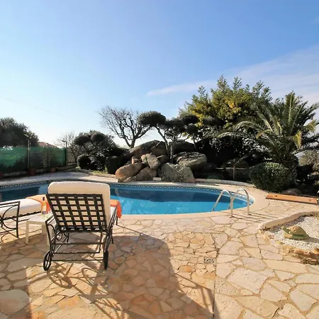 Alquiler De Espaciosa Casa En Privilegiada Zona Residencial Cercana A Roses Y Empuriabrava - Es-366-2