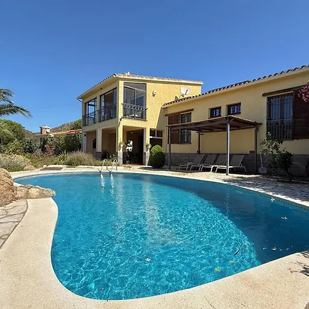 Villa Casa Espaciosa Con Aire Acondicionado Y Admite Mascotas En - Es-366-2