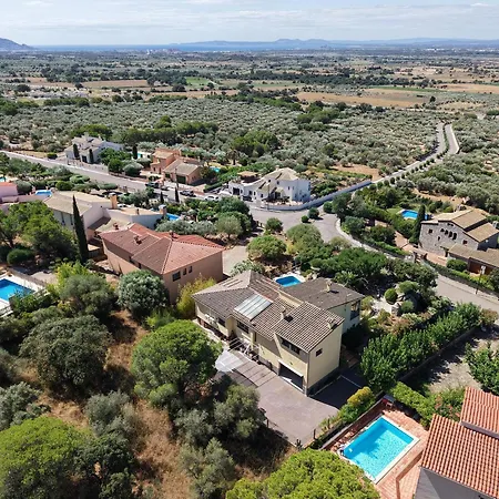 Villa Casa Espaciosa Con Aire Acondicionado Y Admite Mascotas En - Es-366-2 Pau