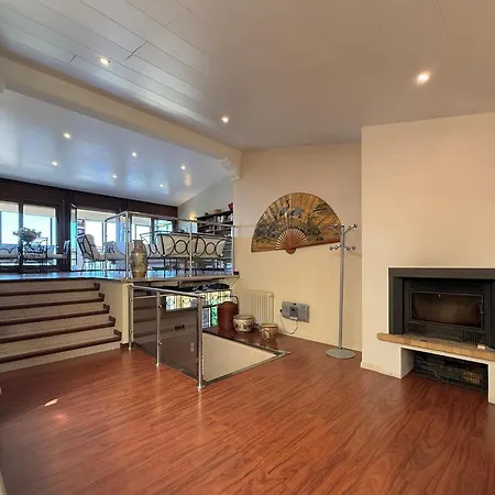 Casa Espaciosa Con Aire Acondicionado Y Admite Mascotas En - Es-366-2 Villa *