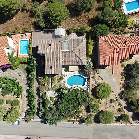 Villa Casa Espaciosa Con Aire Acondicionado Y Admite Mascotas En - Es-366-2 *