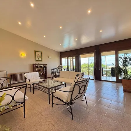 Casa Espaciosa Con Aire Acondicionado Y Admite Mascotas En - Es-366-2 Villa