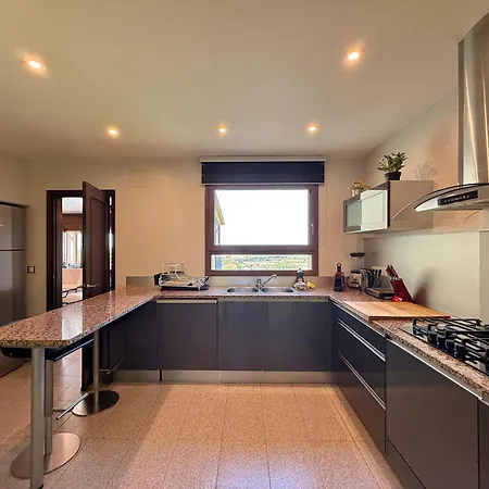 Casa Espaciosa Con Aire Acondicionado Y Admite Mascotas En - Es-366-2 * Pau